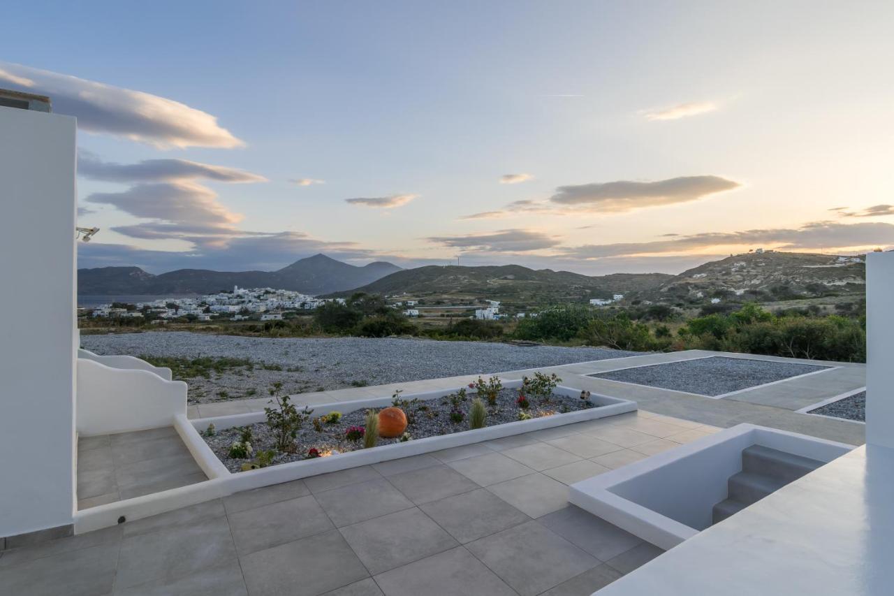 Kapetan Giannis Suite Adamantas  Exterior foto