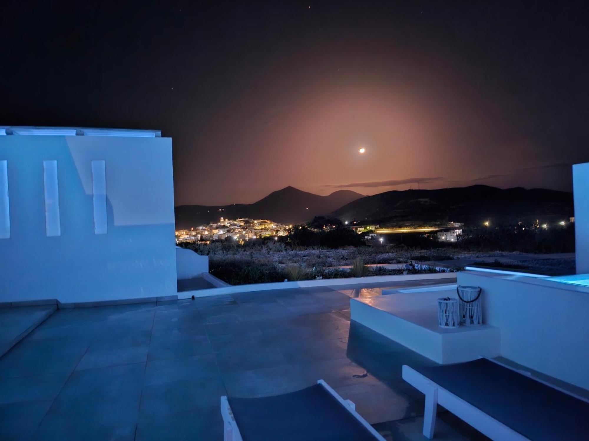 Kapetan Giannis Suite Adamantas  Exterior foto