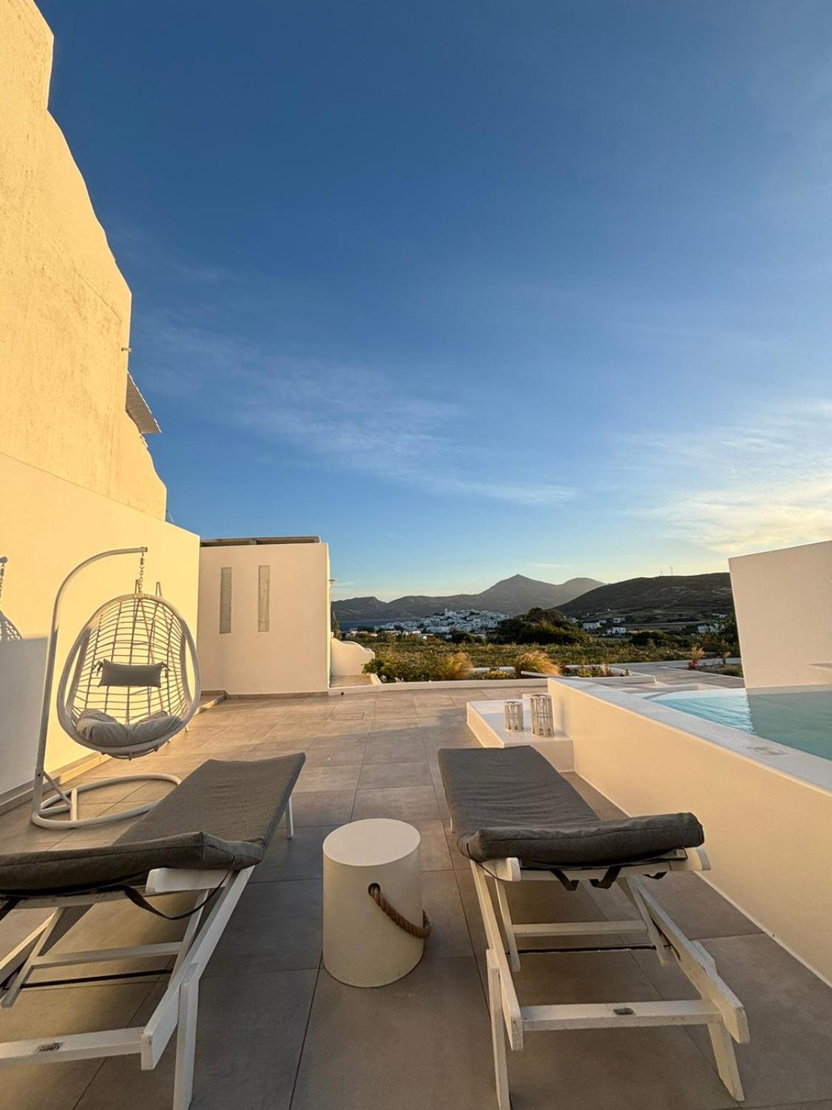 Kapetan Giannis Suite Adamantas  Exterior foto